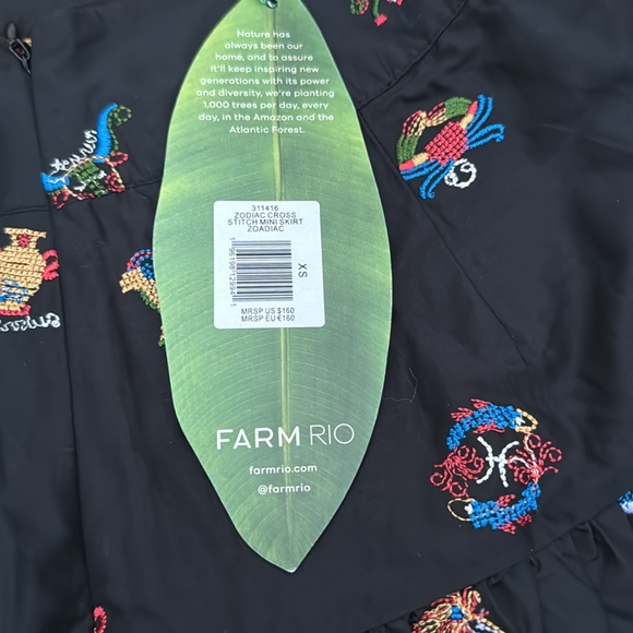 FARM RIO SIZE XS ZODIAC CROSS STICTH MIN SKIRT NWT - Picture 3 of 3